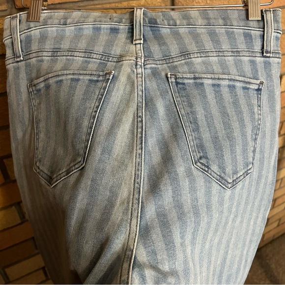 Joe's Jeans Striped High Rise Wide Leg Crop Jeans Blake Two Tone Size 29 - Picture 5 of 6